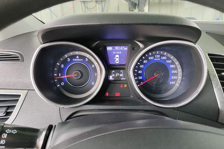 Used Hyundai Elantra (5th Generation / Langdong) 2016 1.6L Automatic Prestige Model Instrument Cluster