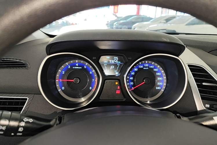 Used Hyundai Elantra (5th Generation / Langdong) 2016 1.6L Automatic Smart Version Instrument Cluster