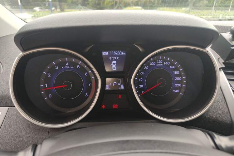 Used Hyundai Elantra (5th Generation / Langdong) 2016 1.6L Automatic Prestige Model Instrument Cluster