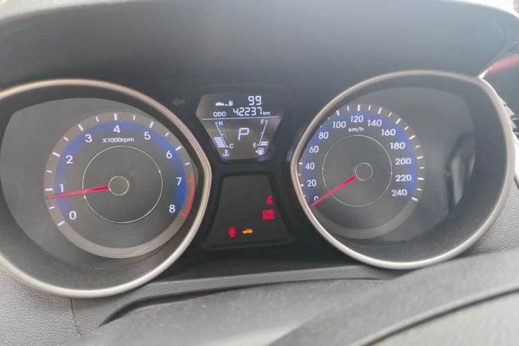Used Hyundai Elantra (5th Generation / Langdong) 2016 1.6L Automatic Smart Version Instrument Cluster