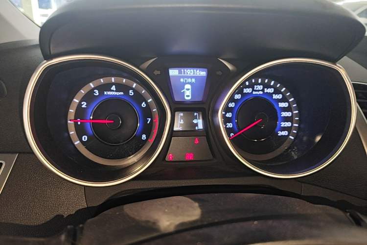 Used Hyundai Elantra (5th Generation / Langdong) 2016 1.6L Manual Luxury Model Instrument Cluster
