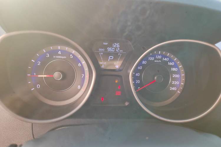 Used Hyundai Elantra (5th Generation / Langdong) 2016 1.6L Automatic Smart Version Instrument Cluster