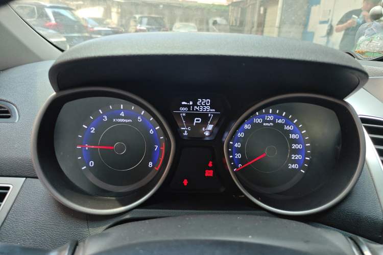 Used Hyundai Elantra (5th Generation / Langdong) 2016 1.6L Automatic Smart Version Instrument Cluster