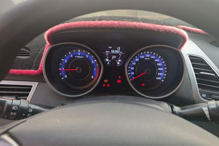 Used Hyundai Elantra (5th Generation / Langdong) 2016 1.6L Automatic Smart Version Instrument Cluster