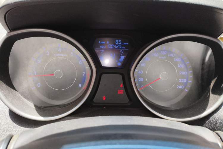 Used Hyundai Elantra (5th Generation / Langdong) 2016 1.6L Automatic Smart Version Instrument Cluster