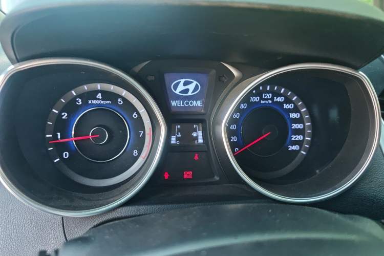Used Hyundai Elantra (5th Generation / Langdong) 2016 1.6L Manual Luxury Model Instrument Cluster