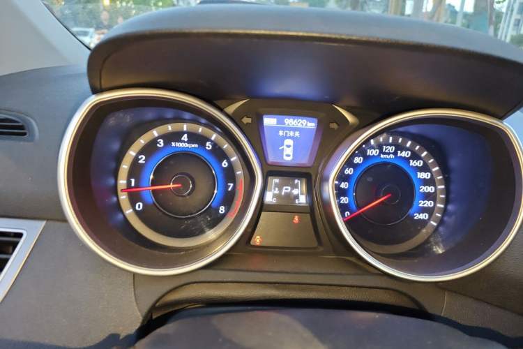 Used Hyundai Elantra (5th Generation / Langdong) 2016 1.6L Automatic Prestige Model Instrument Cluster