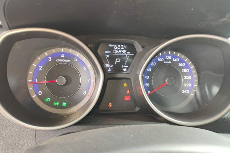 Used Hyundai Elantra (5th Generation / Langdong) 2016 1.6L Automatic Smart Version Instrument Cluster
