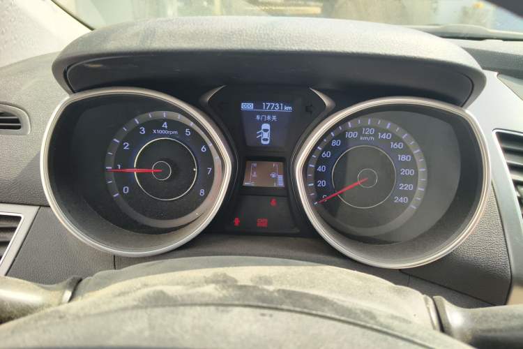 Used Hyundai Elantra (5th Generation / Langdong) 2016 1.6L Manual Luxury Model Instrument Cluster