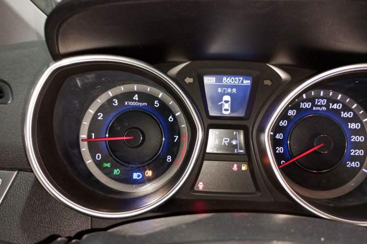 Used Hyundai Elantra (5th Generation / Langdong) 2016 1.6L Automatic Prestige Model Instrument Cluster