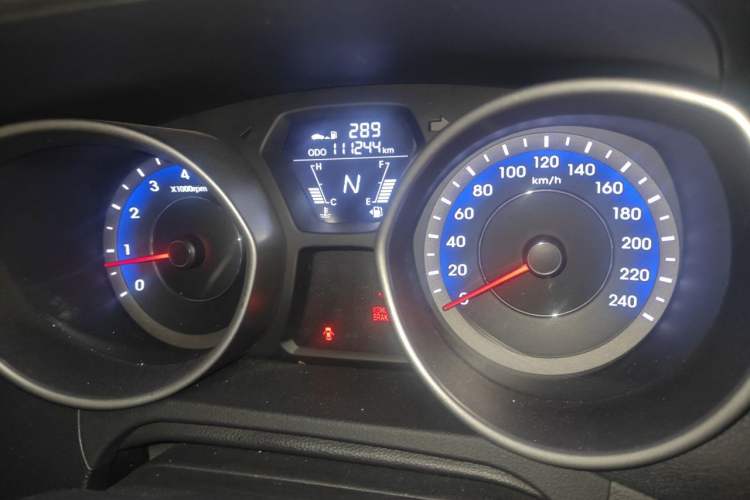 Used Hyundai Elantra (5th Generation / Langdong) 2016 1.6L Automatic Smart Version Instrument Cluster
