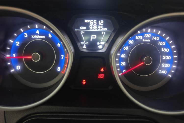 Used Hyundai Elantra (5th Generation / Langdong) 2016 1.6L Automatic Smart Version Instrument Cluster