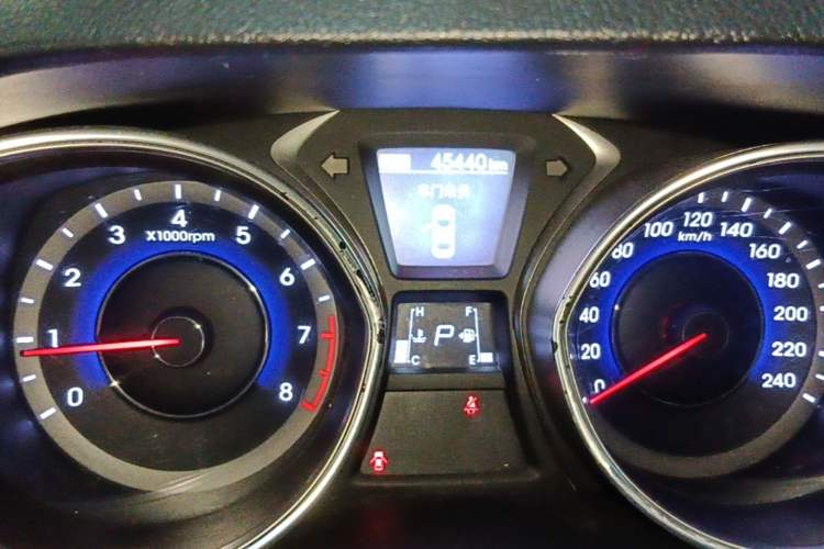 Used Hyundai Elantra (5th Generation / Langdong) 2016 1.6L Automatic Prestige Model Instrument Cluster