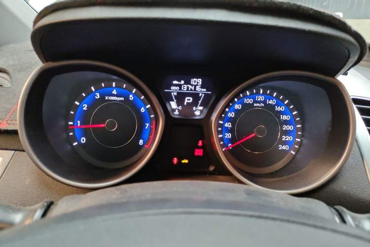Used Hyundai Elantra (5th Generation / Langdong) 2016 1.6L Automatic Smart Version Instrument Cluster