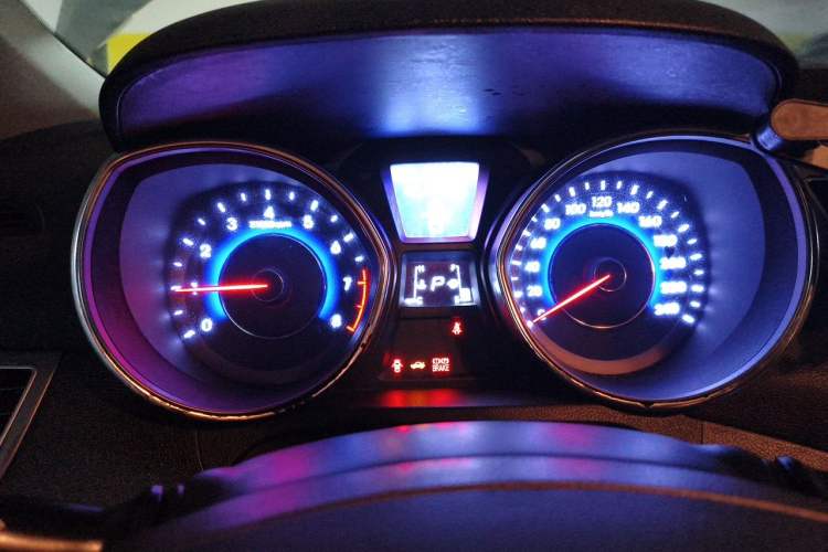 Used Hyundai Elantra (5th Generation / Langdong) 2016 1.6L Automatic Prestige Model Instrument Cluster