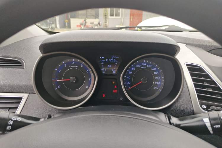 Used Hyundai Elantra (5th Generation / Langdong) 2016 1.6L Automatic Smart Version Instrument Cluster