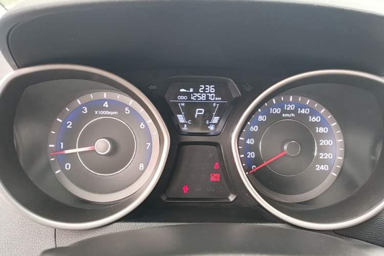Used Hyundai Elantra (5th Generation / Langdong) 2016 1.6L Automatic Smart Version Instrument Cluster
