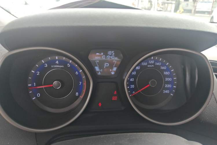 Used Hyundai Elantra (5th Generation / Langdong) 2016 1.6L Automatic Smart Version Instrument Cluster