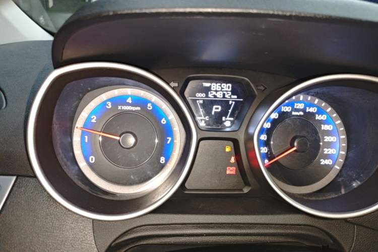 Used Hyundai Elantra (5th Generation / Langdong) 2016 1.6L Automatic Smart Version Instrument Cluster