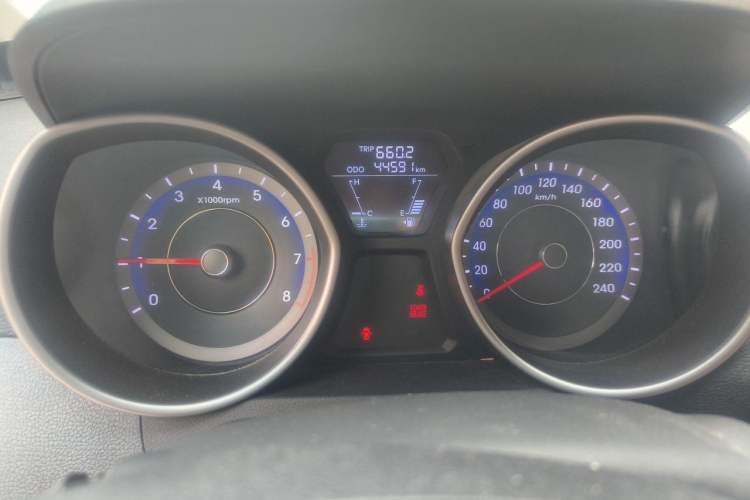 Used Hyundai Elantra (5th Generation / Langdong) 2016 1.6L Manual Fashion Edition Instrument Cluster