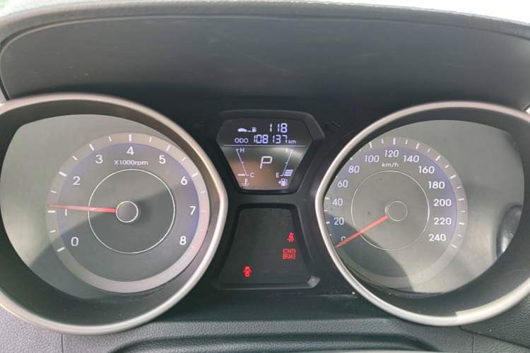 Used Hyundai Elantra (5th Generation / Langdong) 2016 1.6L Automatic Smart Version Instrument Cluster
