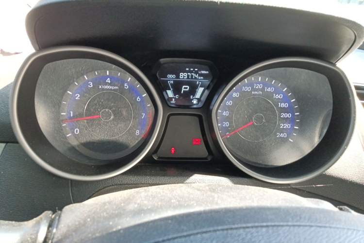 Used Hyundai Elantra (5th Generation / Langdong) 2016 1.6L Automatic Smart Version Instrument Cluster