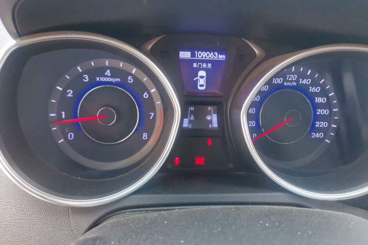 Used Hyundai Elantra (5th Generation / Langdong) 2016 1.6L Manual Luxury Model Instrument Cluster