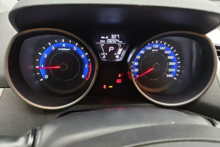Used Hyundai Elantra (5th Generation / Langdong) 2016 1.6L Automatic Smart Version Instrument Cluster