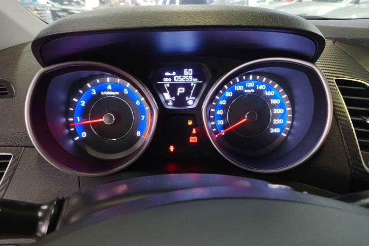 Used Hyundai Elantra (5th Generation / Langdong) 2016 1.6L Automatic Smart Version Instrument Cluster