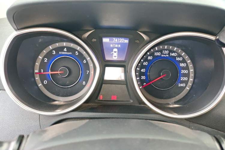 Used Hyundai Elantra (5th Generation / Langdong) 2016 1.6L Manual Luxury Model Instrument Cluster