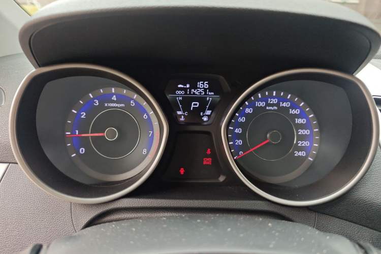 Used Hyundai Elantra (5th Generation / Langdong) 2016 1.6L Automatic Smart Version Instrument Cluster
