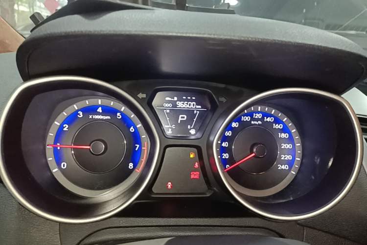 Used Hyundai Elantra (5th Generation / Langdong) 2016 1.6L Automatic Smart Version Instrument Cluster