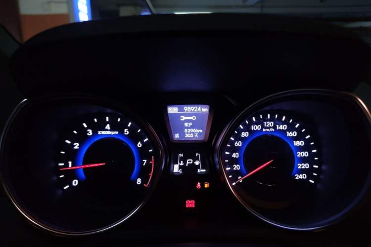 Used Hyundai Elantra (5th Generation / Langdong) 2016 1.6L Automatic Prestige Model Instrument Cluster