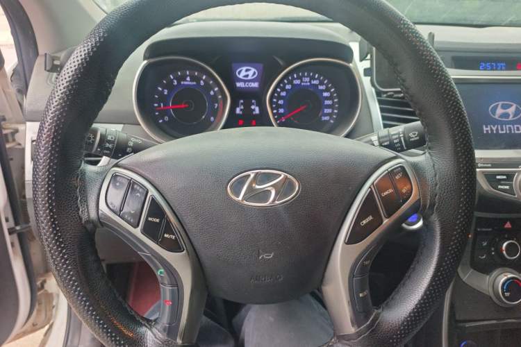 Used Hyundai Elantra (5th Generation / Langdong) 2016 1.6L Manual Luxury Model Instrument Cluster