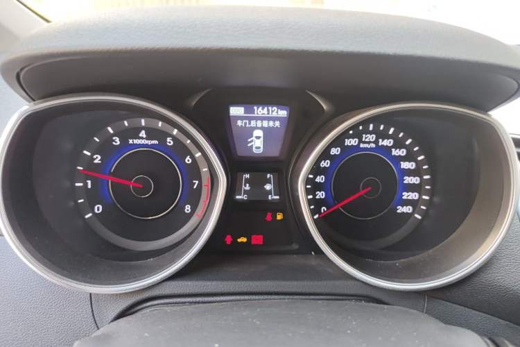 Used Hyundai Elantra (5th Generation / Langdong) 2016 1.6L Manual Luxury Model Instrument Cluster