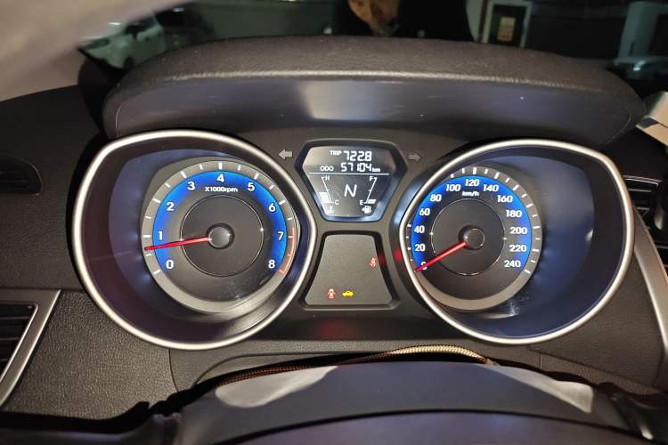 Used Hyundai Elantra (5th Generation / Langdong) 2016 1.6L Automatic Smart Version Instrument Cluster