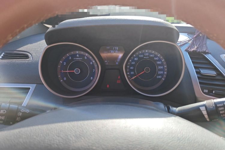 Used Hyundai Elantra (5th Generation / Langdong) 2016 1.6L Manual Fashion Edition Instrument Cluster
