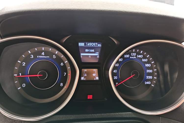 Used Hyundai Elantra (5th Generation / Langdong) 2016 1.6L Manual Luxury Model Instrument Cluster