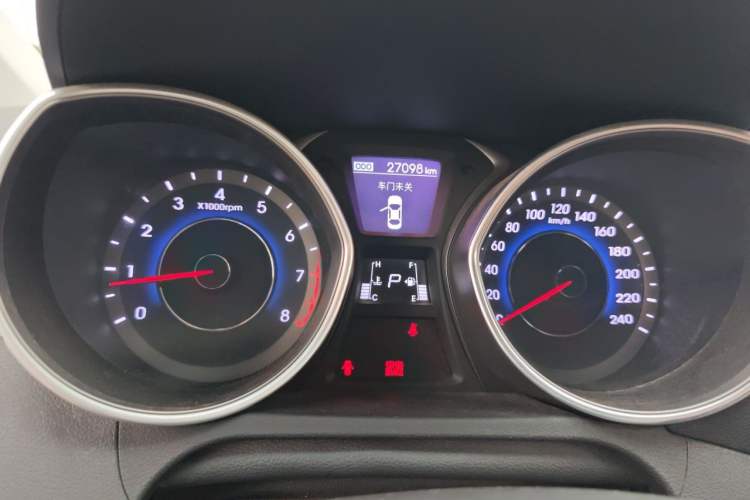 Used Hyundai Elantra (5th Generation / Langdong) 2016 1.6L Automatic Prestige Model Instrument Cluster
