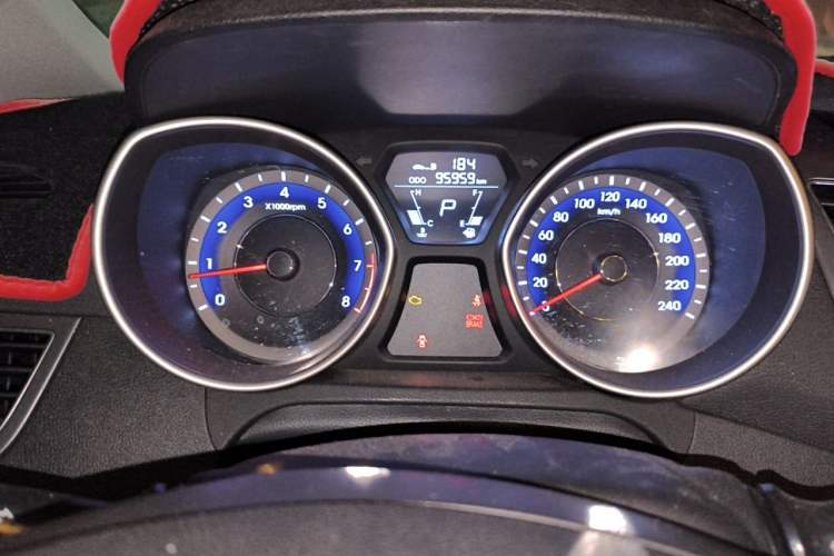 Used Hyundai Elantra (5th Generation / Langdong) 2016 1.6L Automatic Smart Version Instrument Cluster