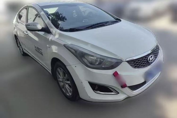 Used Hyundai Elantra (5th Generation / Langdong) 2016 1.6L Automatic Smart Version Interior 2