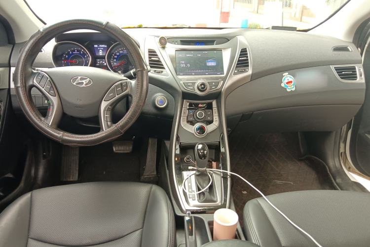 Used Hyundai Elantra (5th Generation / Langdong) 2016 1.6L Automatic Prestige Model Interior 2