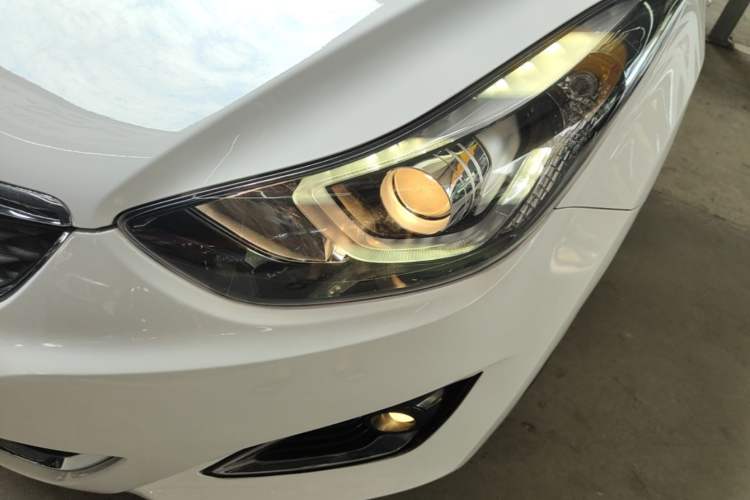 Used Hyundai Elantra (5th Generation / Langdong) 2016 1.6L Automatic Smart Version Left Front Headlight