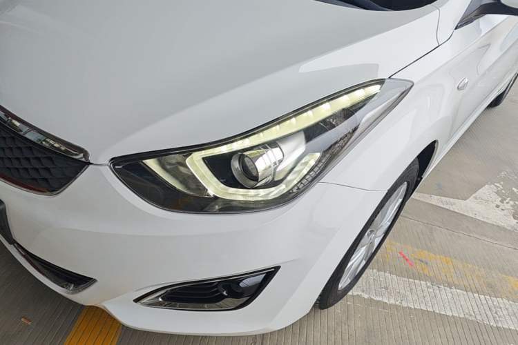 Used Hyundai Elantra (5th Generation / Langdong) 2016 1.6L Automatic Smart Version Left Front Headlight