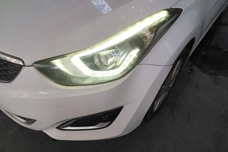 Used Hyundai Elantra (5th Generation / Langdong) 2016 1.6L Automatic Prestige Model Left Front Headlight