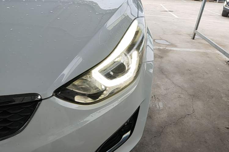 Used Hyundai Elantra (5th Generation / Langdong) 2016 1.6L Automatic Prestige Model Left Front Headlight