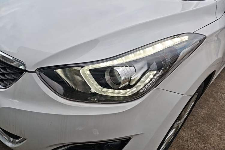 Used Hyundai Elantra (5th Generation / Langdong) 2016 1.6L Automatic Prestige Model Left Front Headlight