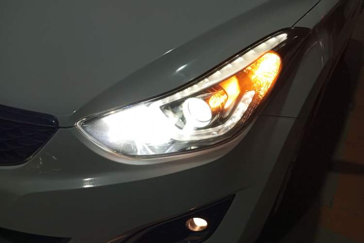 Used Hyundai Elantra (5th Generation / Langdong) 2016 1.6L Automatic Prestige Model Left Front Headlight