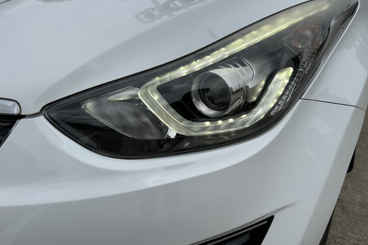Used Hyundai Elantra (5th Generation / Langdong) 2016 1.6L Automatic Smart Version Left Front Headlight