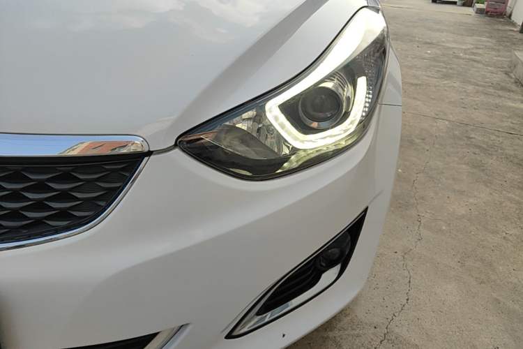 Used Hyundai Elantra (5th Generation / Langdong) 2016 1.6L Automatic Smart Version Left Front Headlight